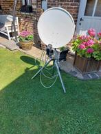 Satelliet schotel met aluminium voet, Audio, Tv en Foto, Schotelantennes, Ophalen of Verzenden, Zo goed als nieuw