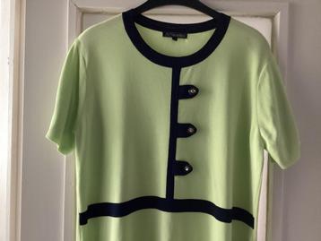 Tof retro truitje beschikbaar voor biedingen