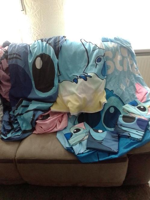 Tweepersoonsdekbedovertrekken Stitch, Puss in boots, Unicorn, Huis en Inrichting, Slaapkamer | Beddengoed, Zo goed als nieuw, Dekbedovertrek