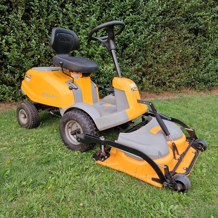 3x nette Stiga Villa frontmaaier, mulchmaaier vanaf €825,-, Tuin en Terras, Grasmaaiers, Zo goed als nieuw, Benzine-grasmaaier