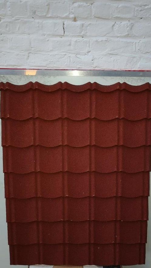 NIEUW Easy Red Tile-panelen — 16 per eenheid (x34 beschikbaa, Doe-het-zelf en Bouw, Dakpannen en Dakbedekking, Nieuw, Rood, Ophalen