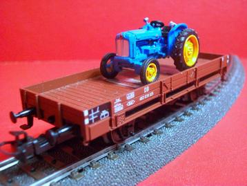 MÄRKLIN Platformwagen met tractor - Stoom-tijdperk H0 - 1:87