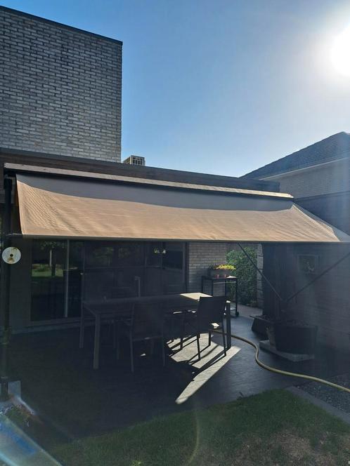 lVrijstaande zonneluifel . uitschuifbaar langs 2 zijden ., Tuin en Terras, Zonneschermen, Gebruikt, Ophalen