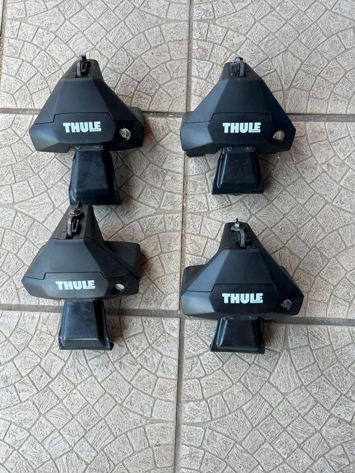 Thule Evo Clamps + Kit 145201, Auto diversen, Dakdragers, Zo goed als nieuw, Ophalen