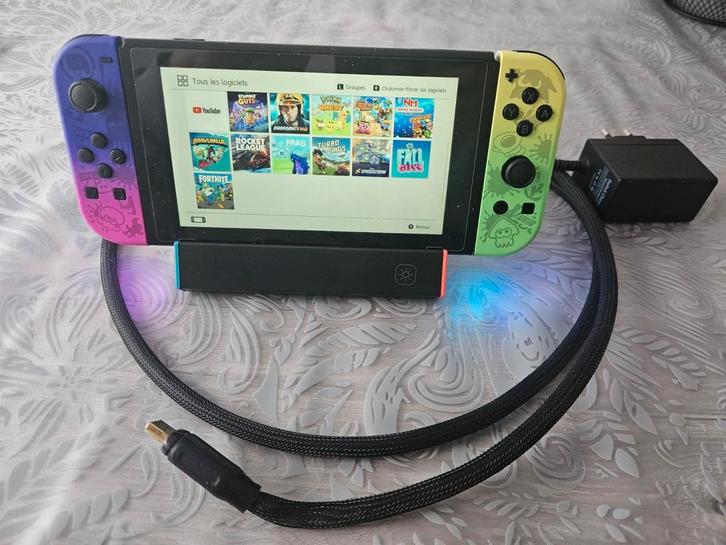 Nintendo switch met verschillende games, Games en Spelcomputers, Spelcomputers | Nintendo Switch, Zo goed als nieuw, Ophalen of Verzenden