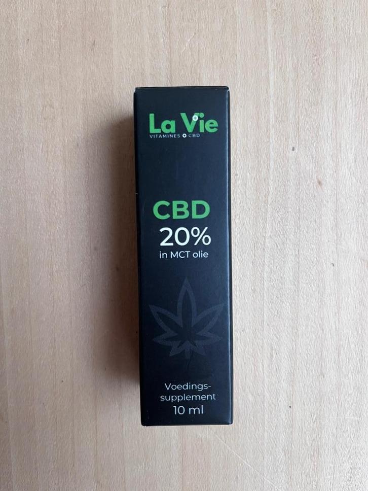 cbd olie 20% 2 stuks, Handtassen en Accessoires, Uiterlijk | Lichaamsverzorging, Nieuw, Overige typen, Ophalen of Verzenden