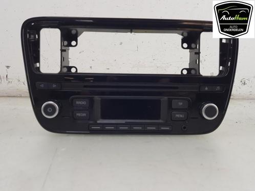RADIO Up! (121) (|1S0035156H|RCD215|1S0057156HX|), Auto-onderdelen, Overige Auto-onderdelen, Volkswagen, Gebruikt