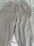 Oversized Nike trainingsbroek XS NIEUW, Kleding | Heren, Sportkleding, Ophalen