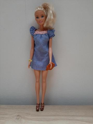 Barbie Fashionistas met handtas beschikbaar voor biedingen