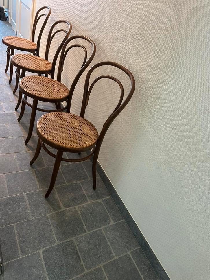 4 vintage THONET STOELEN , Bentwood/Webbing RADOMSKO, Huis en Inrichting, Stoelen, Gebruikt, Vier, Hout, Riet of Rotan, Bruin
