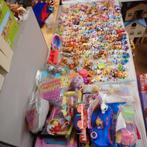 petshop 210 figuurtje +2huisjes+vele toebehoren, Verzamelen, Poppetjes en Figuurtjes, Ophalen of Verzenden, Gebruikt