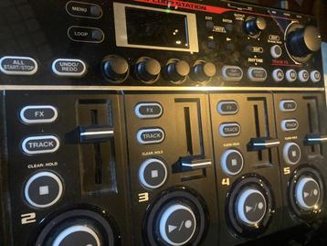 BOSS RC-505 m2, Musique & Instruments, Enlèvement, Comme neuf, Multi-effet