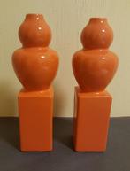 Set van 2 oranje space age design vazen in keramiek, Huis en Inrichting, Woonaccessoires | Vazen, Aardewerk of Porselein, Oranje