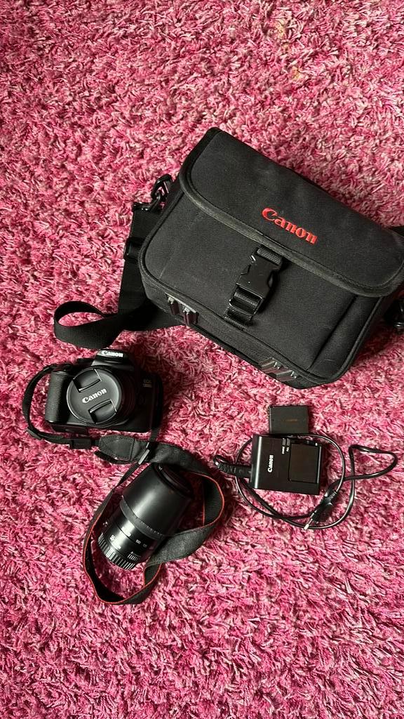 Canon EOS 1300D met EFS 18-55mm lens en 55-200mm lens, Audio, Tv en Foto, Fotocamera's Digitaal, Gebruikt, Spiegelreflex, Canon