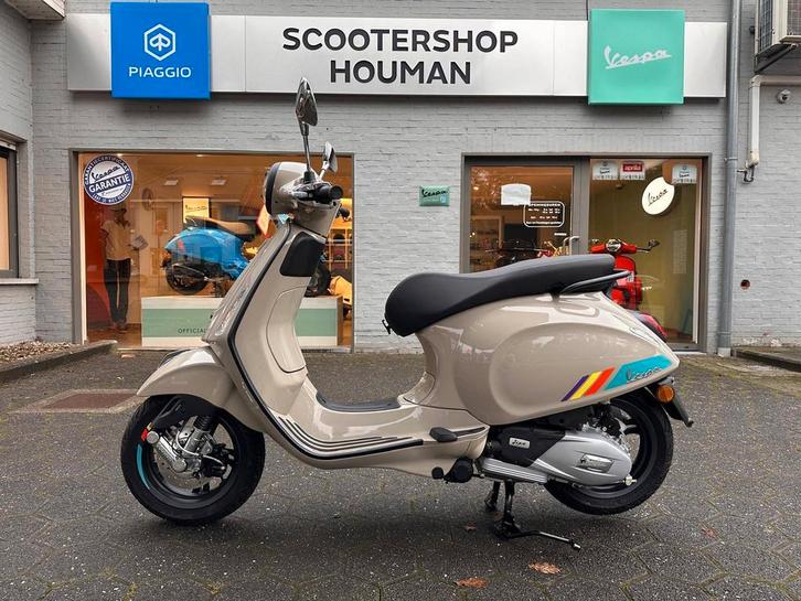 Vespa Primavera S 125cc BEIGE AVVOLGENTE (nr.50), Fietsen en Brommers, Scooters | Vespa, Vespa S, Benzine