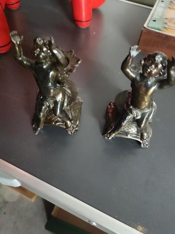 Antiek  beschikbaar voor biedingen
