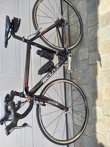 Koersfiets beschikbaar voor biedingen