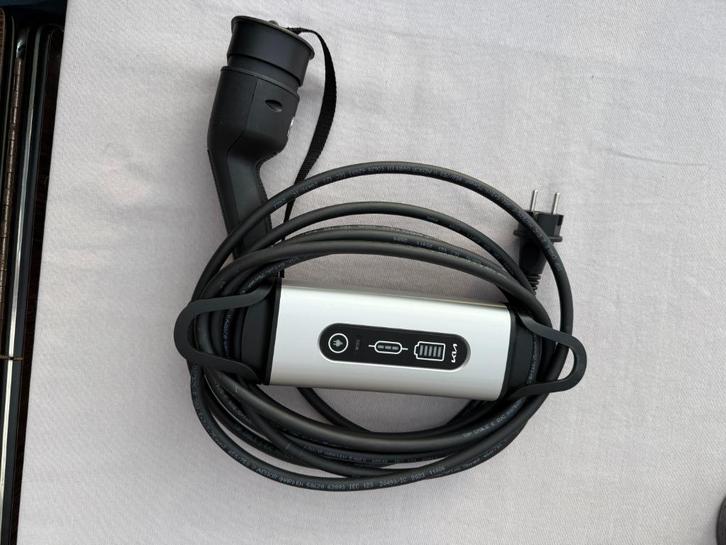 Kia batterij lader stopcontact - niet gebruikt-splinternieuw, Auto diversen, Laadpalen, Nieuw, Laadkabel, Ophalen of Verzenden