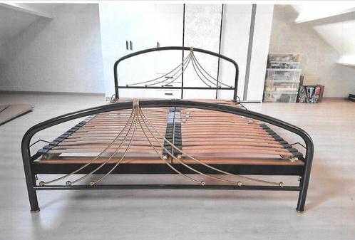 Tweepersoonsbed, Huis en Inrichting, Slaapkamer | Bedden, Zo goed als nieuw, Tweepersoons, 160 cm, 200 cm, Metaal, Overige kleuren