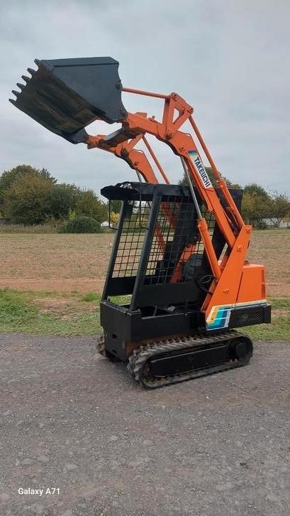 TAKEUCHI rups schranklader bobcat, Zakelijke goederen, Machines en Bouw | Kranen en Graafmachines, Ophalen