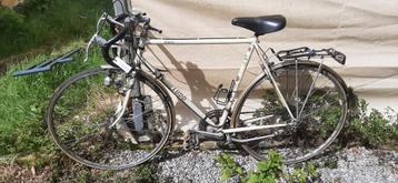 Vélo de Route blanc LUDO Rally (10 vitesses) - Homme disponible aux enchères