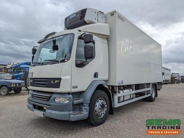DAF FA LF55.300 4x2 Sleepcab 18T Euro5 Koel-VriesBak 6.45m +, Autos, Achat, Cruise Control, Diesel, Automatique