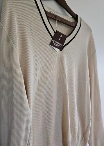 Exclusieve Vintage Givenchy Gentleman Paris V-hals Trui  beschikbaar voor biedingen