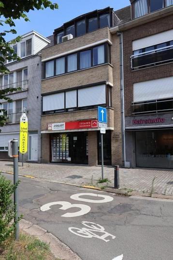 Appartement met terras en garage in centrum Ertvelde beschikbaar voor biedingen