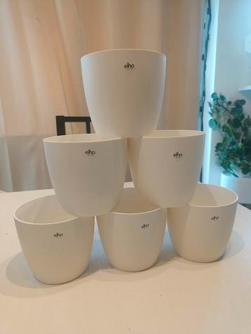 Elho Brussels Round wit 7 cm tem 20cm beschikbaar voor biedingen