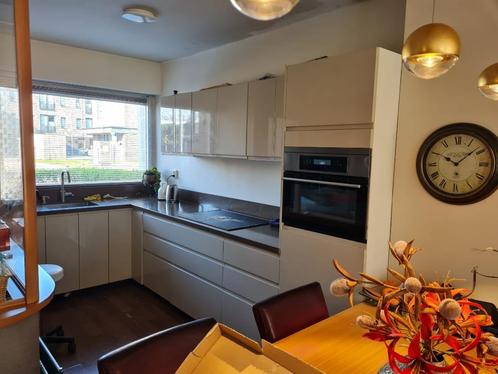 Moderne Hoogglans Witte Hoekkeuken 3 jaar oud  GEDEMONTEERD, Huis en Inrichting, Keuken | Complete keukens, Zo goed als nieuw