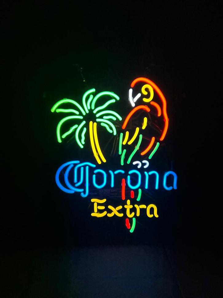 Corona Extra glas neon lamp / lichtreclame, Verzamelen, Merken en Reclamevoorwerpen, Nieuw, Lichtbak of (neon) lamp, Ophalen of Verzenden