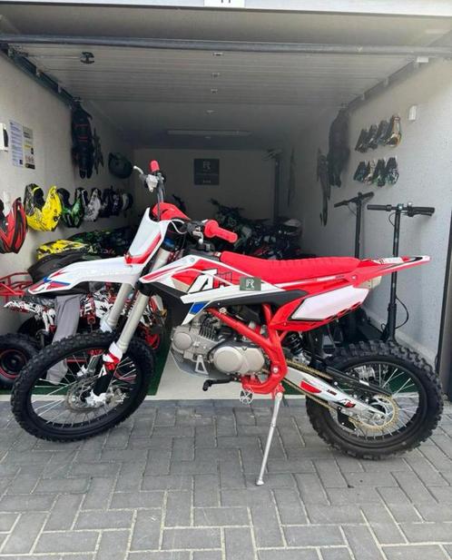 🔥🚀NIEUW🚀 Apollo Thunder 125cc 150cc 300cc 4 Takt 2025, Motoren, Motoren | Overige merken, Bedrijf, Crossmotor, 1 cilinder, Ophalen