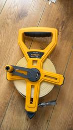 Tape de measuring 30 mts Komelon, Doe-het-zelf en Bouw, Meetapparatuur, Ophalen of Verzenden, Zo goed als nieuw