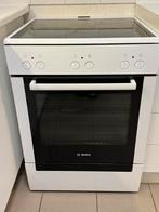 Bosch vrijstaande kookplaat met oven goede staar, Electroménager, Cuisinières, 4 zones de cuisson, Céramique, Enlèvement, Utilisé