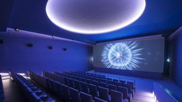 Tickets voor 2 White Cinema - Docks: €18 beschikbaar voor biedingen