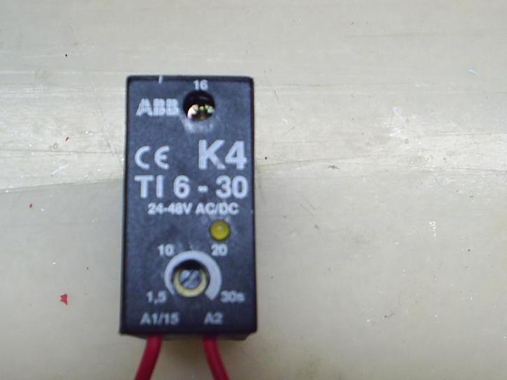 ABB Inschakelvertraging (Elektronisch), Hobby & Loisirs créatifs, Composants électroniques, Neuf, Envoi