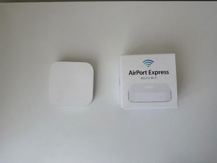 Airport Express - Nieuwstaat, Computers en Software, Routers en Modems, Zo goed als nieuw, Router, Ophalen of Verzenden