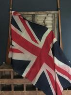 Ancien drapeau du Royaume Uni / Vintage Union Jack Flag, Enlèvement