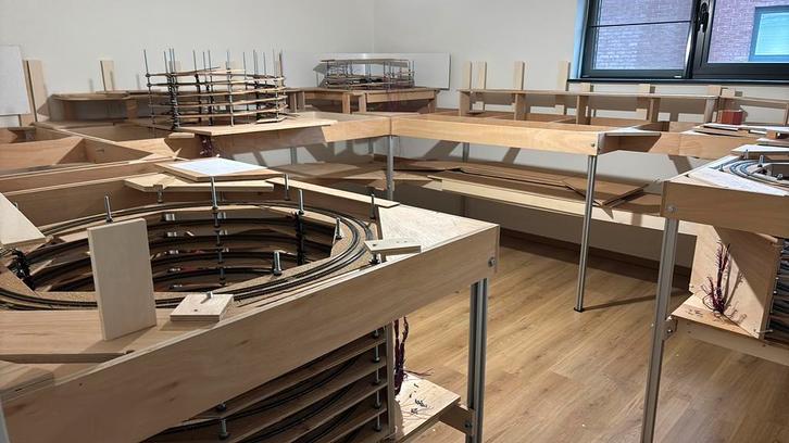 Basis constructie voor N (of H0) spoorbaan, Hobby en Vrije tijd, Modeltreinen | N-Spoor, Nieuw, Brug, Tunnel of Gebouw, Gelijkstroom of Wisselstroom