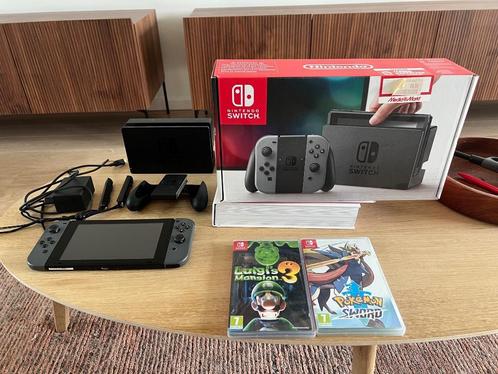 Nintendo Switch, Games en Spelcomputers, Spelcomputers | Nintendo Switch, Zo goed als nieuw, Switch Original, Met 2 controllers
