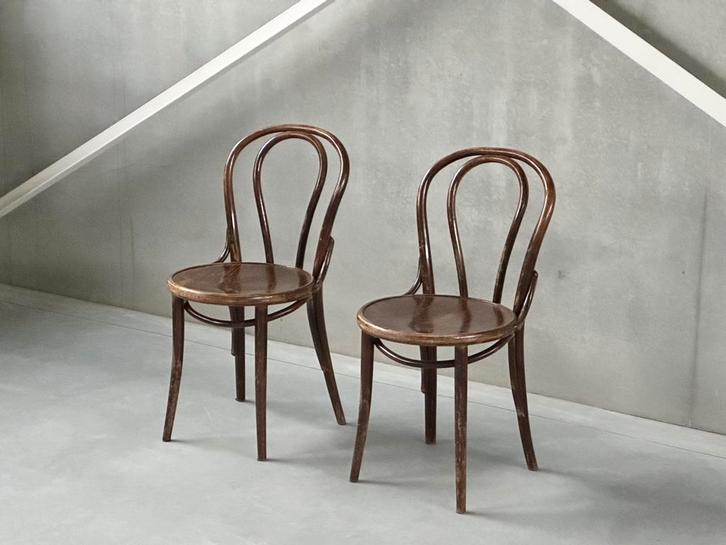 Thonet Eetkamerstoelen (2), Antiek en Kunst, Antiek | Meubels | Stoelen en Sofa's, Ophalen