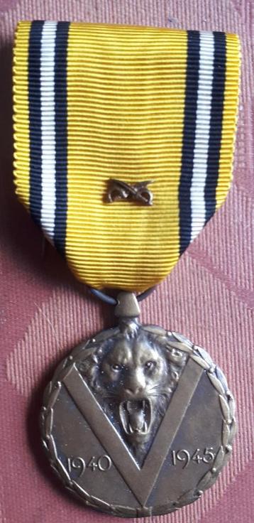 Herinneringsmedaille W.O.II in casette diam. 3,5 cm beschikbaar voor biedingen