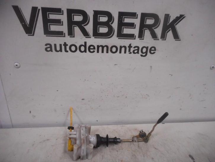 CENTRALE VERGRENDELING MOTOR LINKS ACHTER 190 (W201), Auto-onderdelen, Overige Auto-onderdelen, Mercedes-Benz, Gebruikt