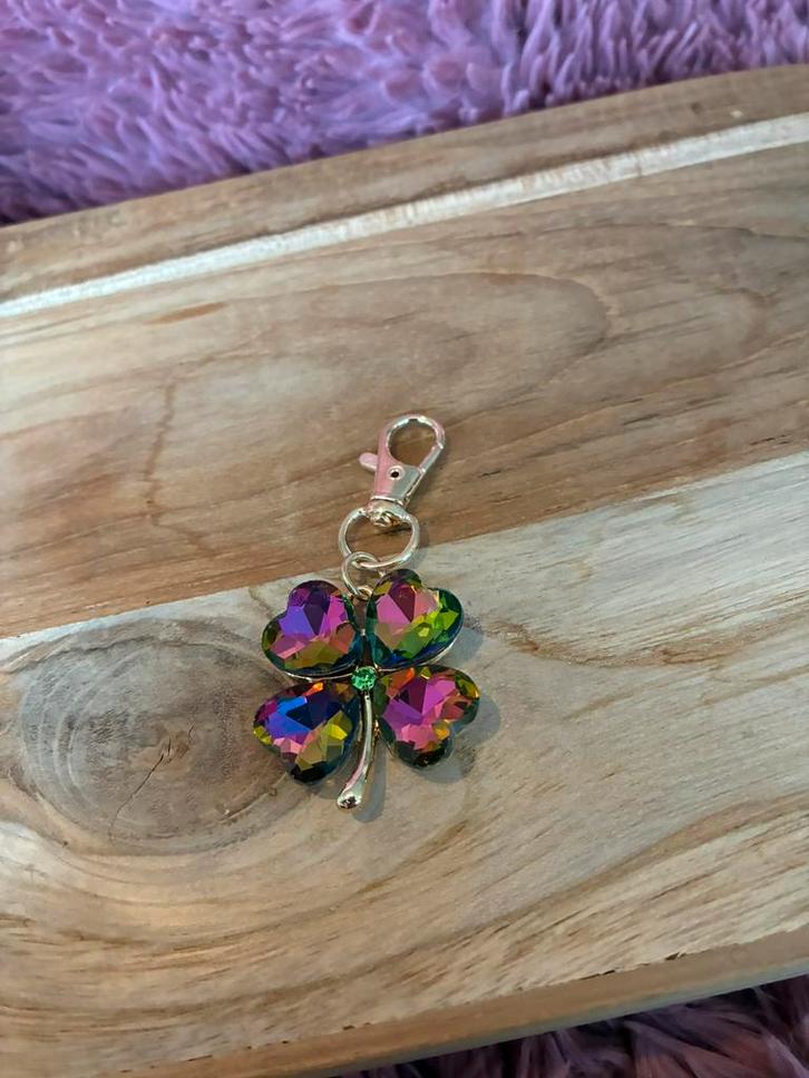 Sleutelhangers goed doel, Handtassen en Accessoires, Bedels, Nieuw, Overige merken, Overige materialen, Ophalen of Verzenden