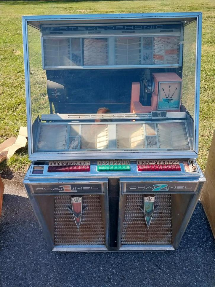 JUKEBOX SPOT CHEAP : Seeburg modèle 222 avec stepper #2, Collections, Machines | Jukebox, Utilisé, Seeburg, 1950 à 1960, Enlèvement