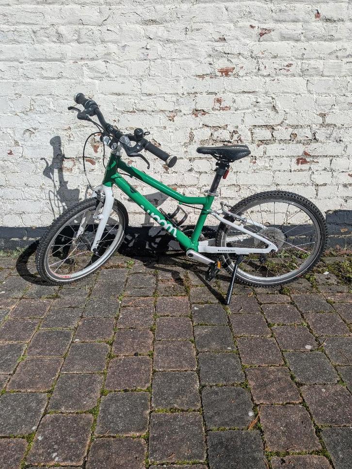 Vélo enfant WOOM 4 – Inclus Béquille (installée), Vélos & Vélomoteurs, Vélos | Vélos pour enfant, Comme neuf, 16 à 20 pouces, Enlèvement