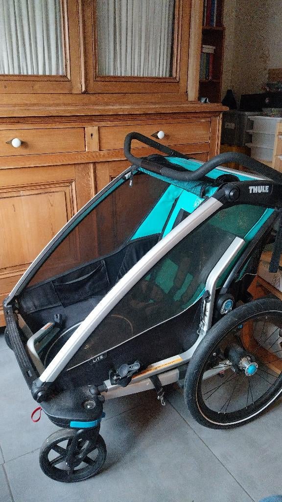 Thule Chariot Lite 2 blue grass + all terrain kit, Vélos & Vélomoteurs, Accessoires vélo | Remorques, 20 à 40 kg, Enlèvement, Utilisé
