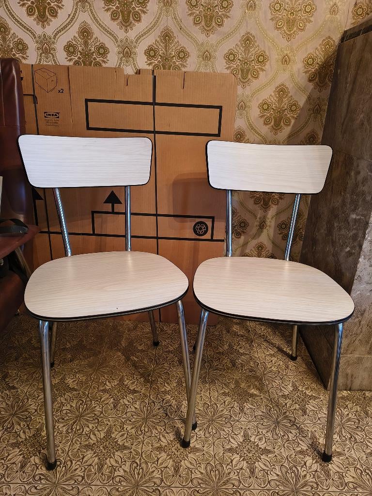 Stoelen Formica, Huis en Inrichting, Stoelen, Gebruikt, Twee, Metaal, Overige materialen, Wit, Ophalen