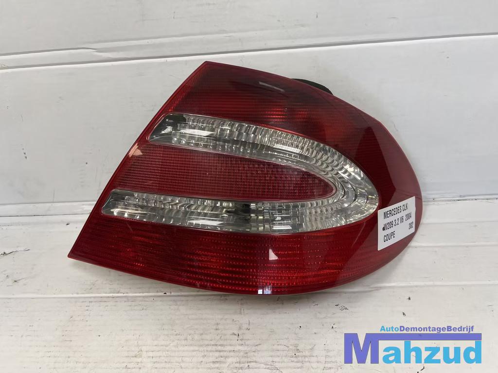 MERCEDES CLK W209 COUPE rechts achterlicht 2003-2010, Gebruikt, Mercedes-Benz AG, Mercedes-Benz, Mercedesstrasse 120
70372  Stuttgart, DE
