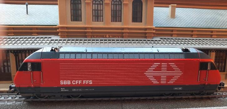 Märklin 3760 CFF Re 460 024-3 Rheintal AC digitaal, Hobby en Vrije tijd, Modeltreinen | H0, Zo goed als nieuw, Locomotief, Wisselstroom
